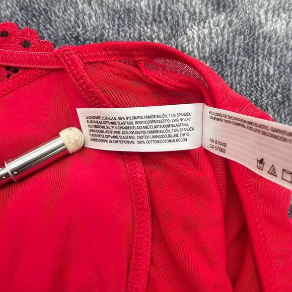 B Temptd by wacoal Nighty womens size small red one piece Lace pull on g string - Picture 6 of 12